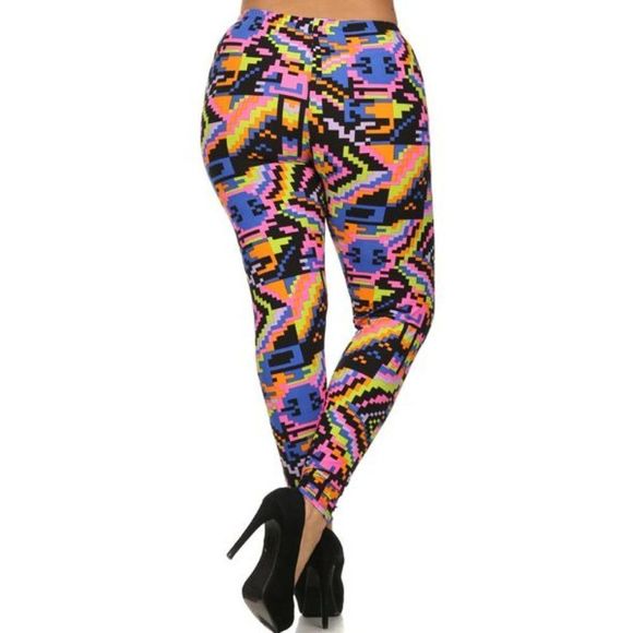 (Plus) Curvy Vivid Pink and Black Multi Tribal Pattern Print Leggings - Picture 3 of 5